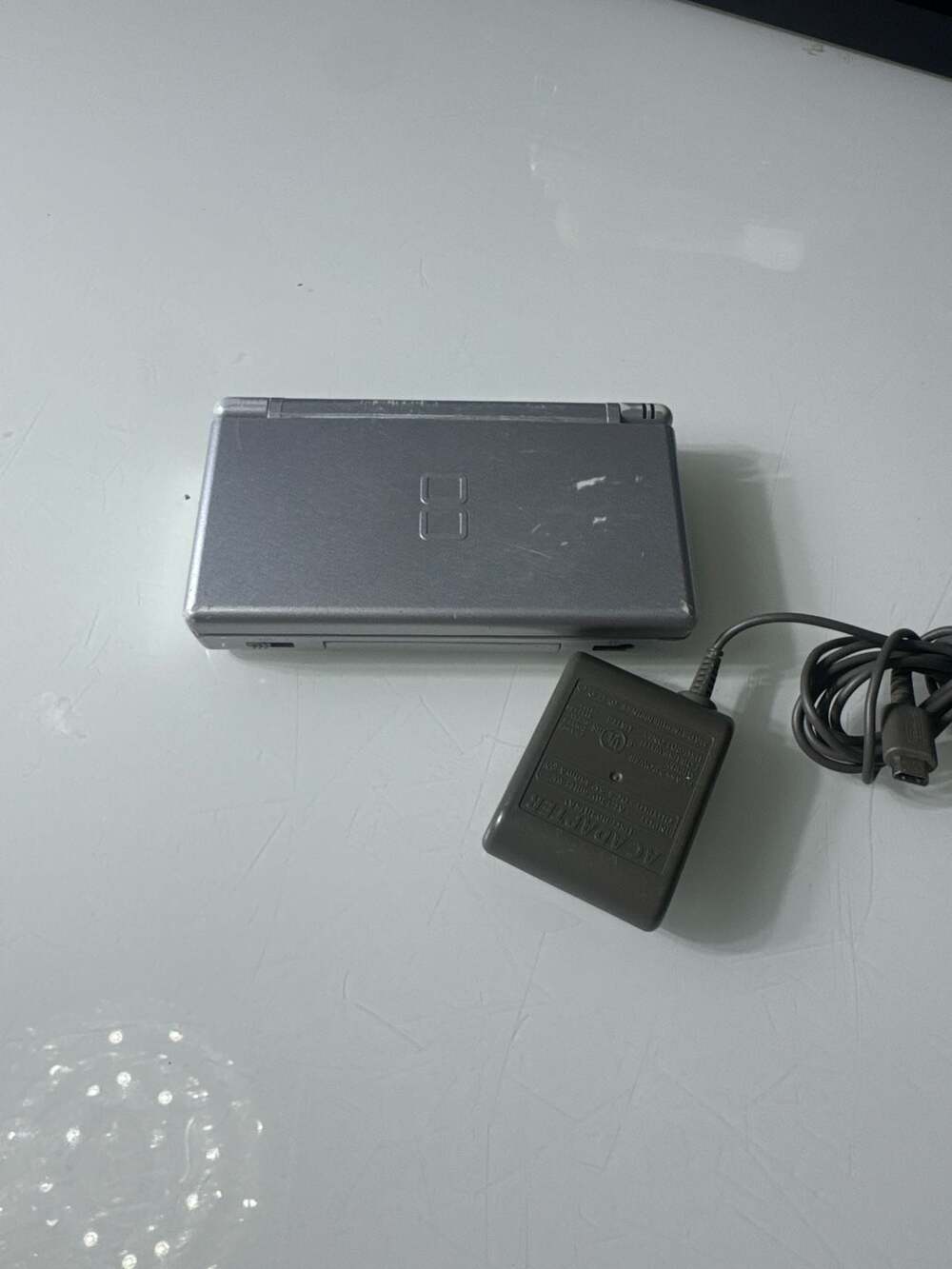 Nintendo DS Lite Console USG-001 with charger - Gloss Silver